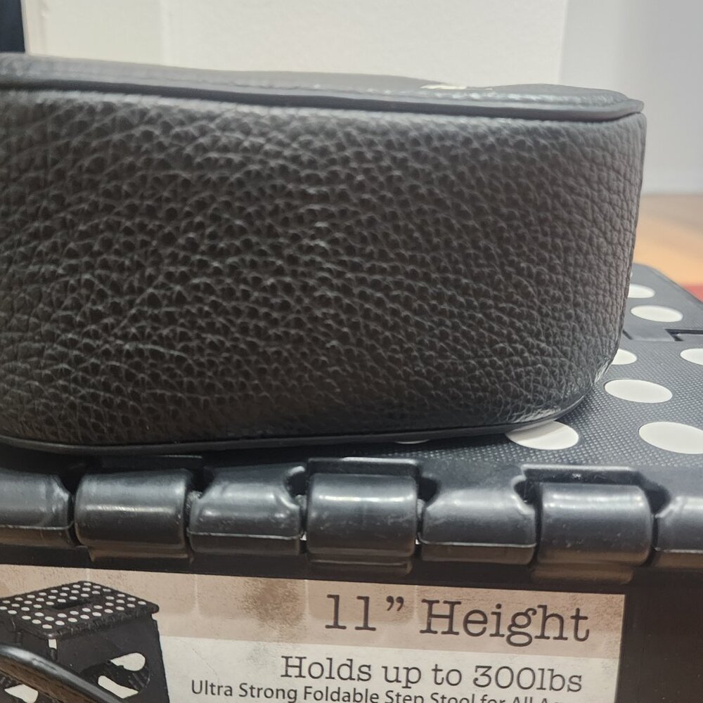 Coach Purse - Picture 5 of 6